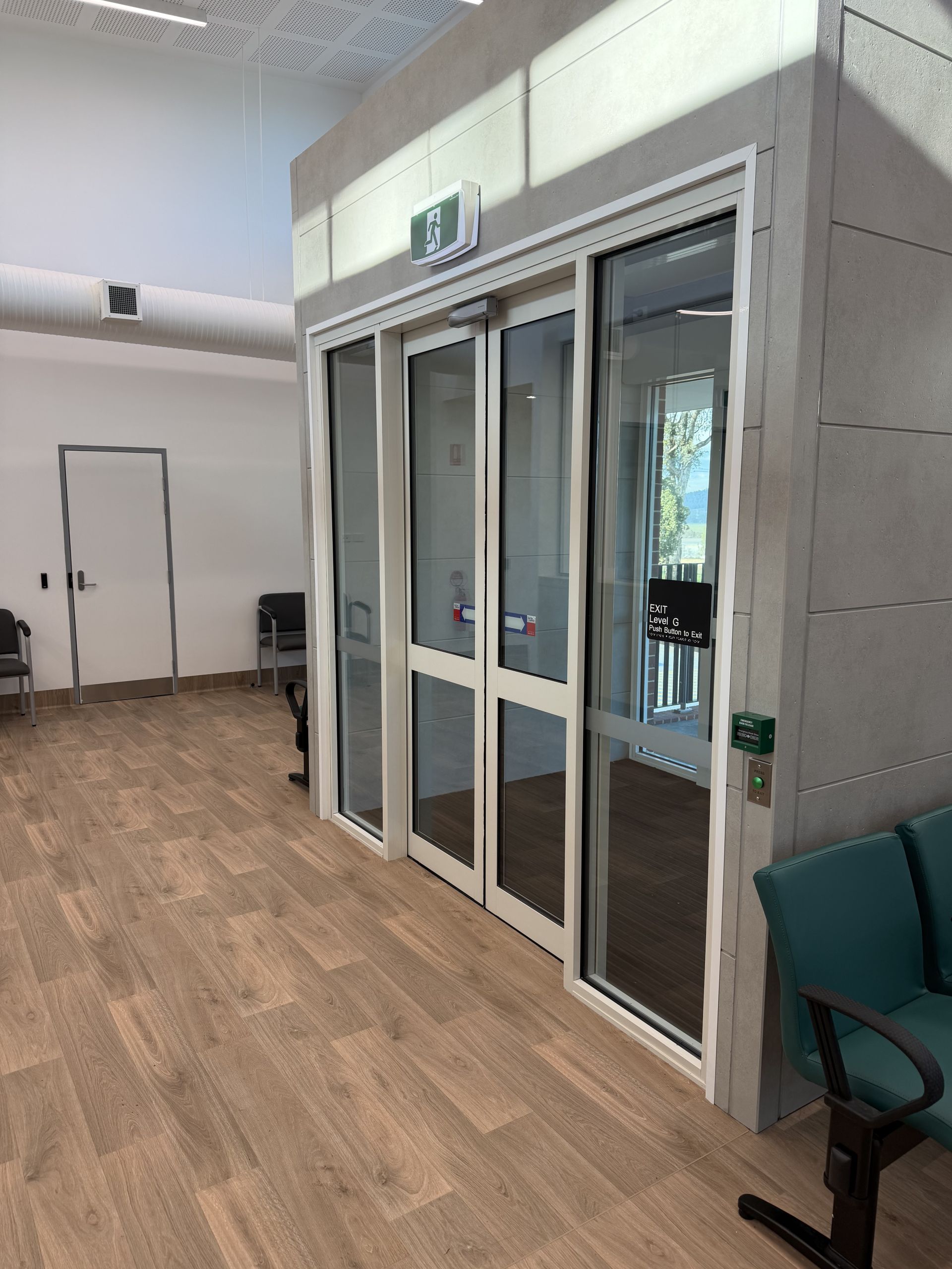 IMG_0504 Westpac Bank - Forbes – project detail 3 by Insight Glass Solutions