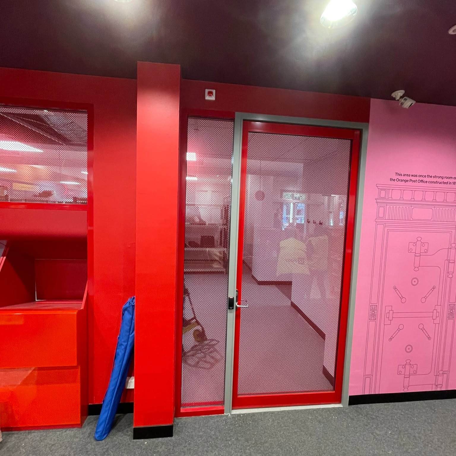 Orange Post Office – project detail 2 by Insight Glass Solutions